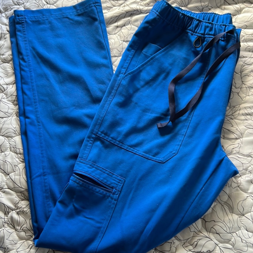 Men’s Figs Cairo Pants Small